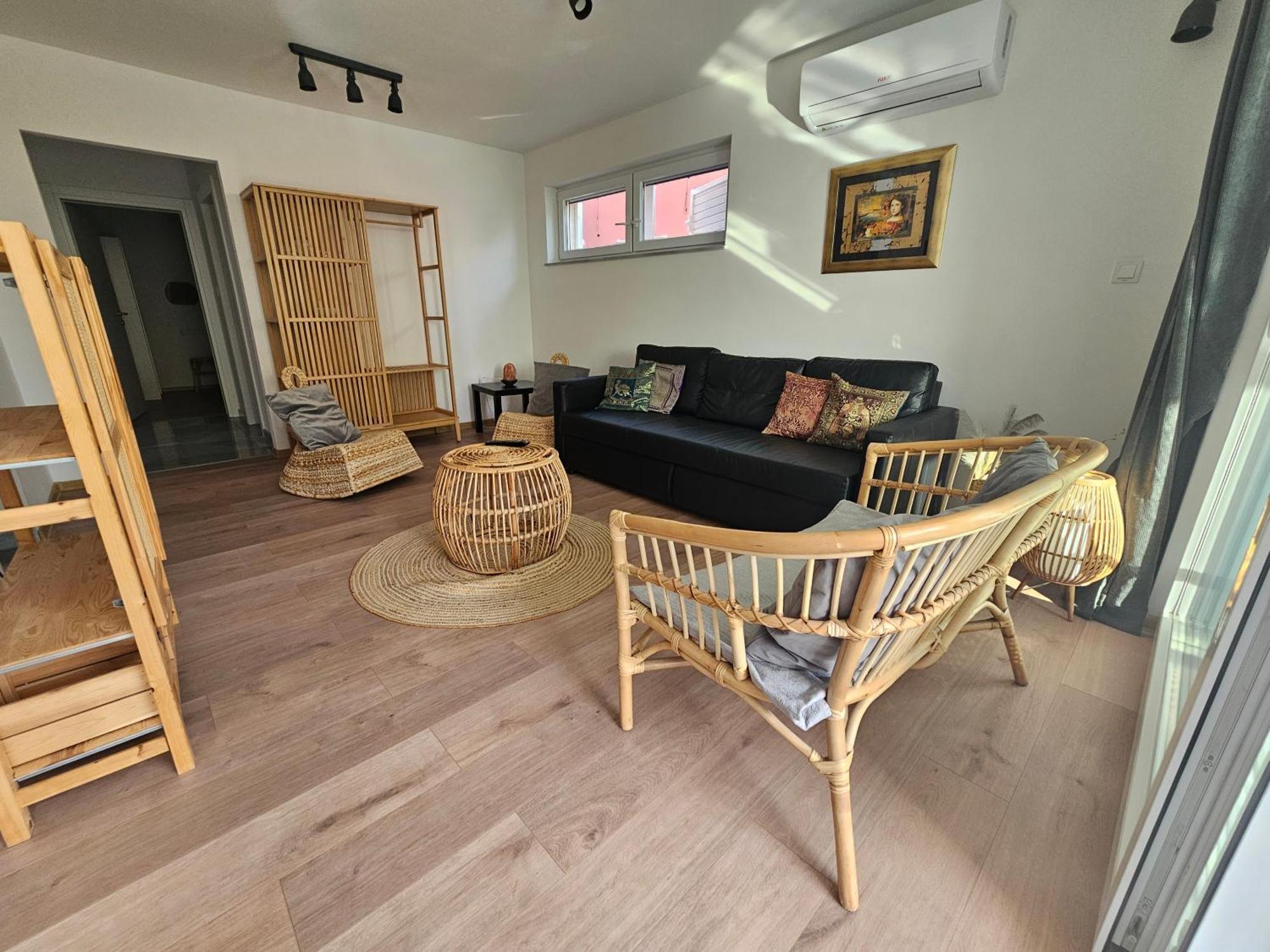 Vila Regina Apartment Rex With Swimming Pool 耶泽拉 外观 照片